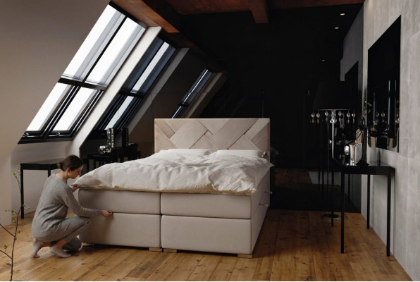 Lit boxspring de luxe double de l'hôtel Fonction de base de lit à rembourrage 140x200cm