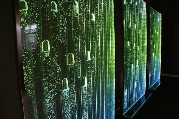 Panneau mural avec des bulles d'eau LED nouvelle paroi d'eau de designer illuminée