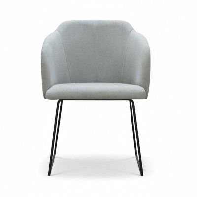 Groupe de 8 chaises longues modernes, ensemble de chaises de couleur verte avec accoudoirs design.