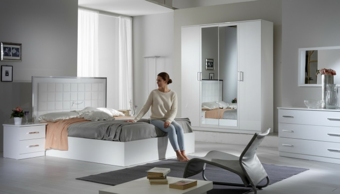 Luxus Kleiderschrank Designer Hochglanz Kleiderschränke Klassische Schränke