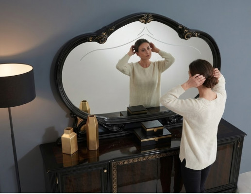 Miroir sur pied en verre, meuble de design italien. Miroir sur pied, table-console nouvelle.