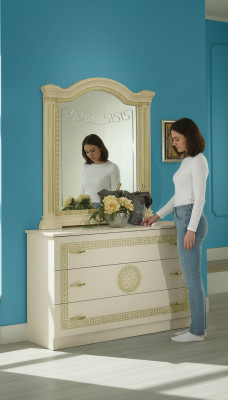 Miroir Commode Armoire Commodes Ensemble de chambre en bois Style classique 2 pièces.