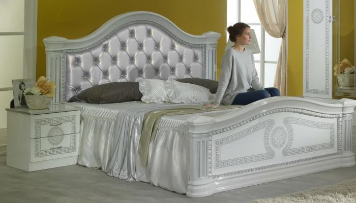 Lit de concepteur Lits de chambre Chesterfield Textile Cuir Hôtel de luxe Tapisserie