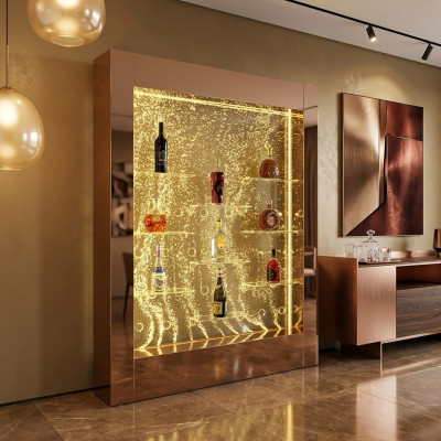 Mur d'eau avec étagère de bar, colonne d'eau, comptoir étagères éclairé par un designer