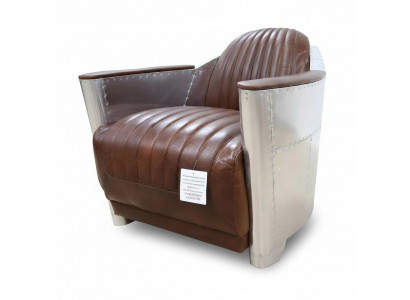 Fauteuil Club de style aviateur en cuir art déco avec finition chrome.
