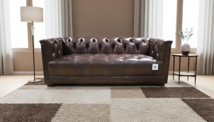 Canapé 3 places Chesterfield 3 places Vintage Brun Canapé en cuir marron usé.