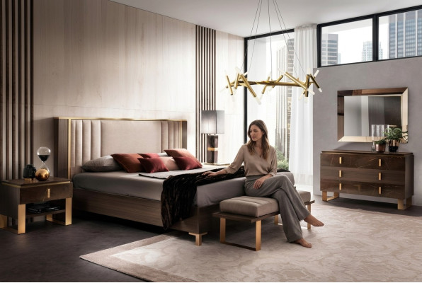 Chambre à coucher design 6 pièces. Ensemble complet Lit Table de chevet Commode Arredoclassic