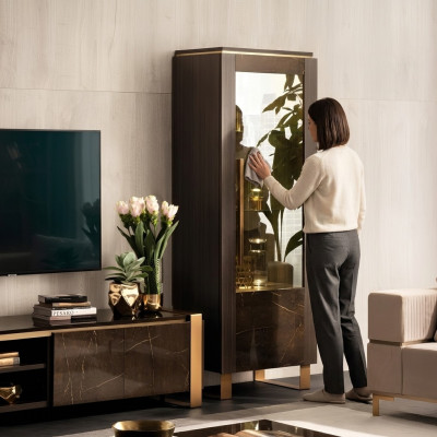 Vitrine en bois Armoire classique Vitrines Armoires en bois Design Mobilier de salon