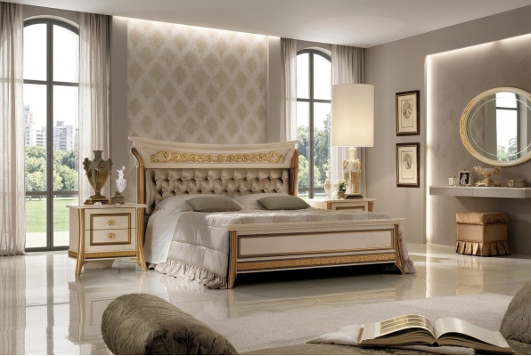 Lit en bois de designer classique Chambre à coucher Élégant Mobilier Rembourré Lits doubles nouveaux