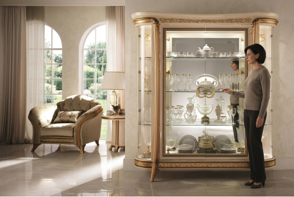 Vitrine Commodes Présentoirs Armoire Armoires en verre Penderie Italie arredoclassic