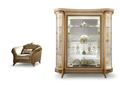 Vitrine Commodes Présentoirs Armoire Armoires en verre Penderie Italie arredoclassic