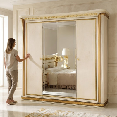 Armoire à vêtements de designer Arredoclassic à finition brillante Meubles de chambre à coucher.