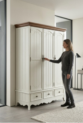 Armoire en bois de style classique pour chambre de maison de campagne - Meubles en bois.