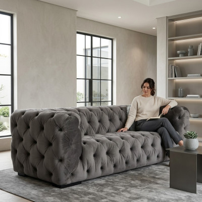 Canapé 3 places Chesterfield gris rembourré de style meublé