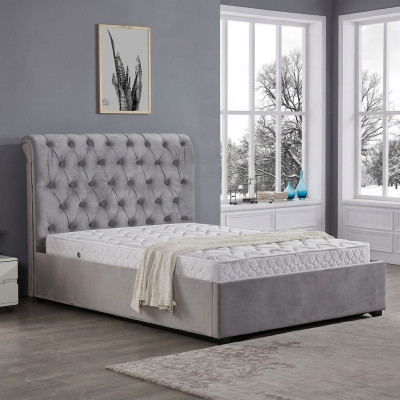 Chambre lit royal gris rembourrage lits chesterfield design textile