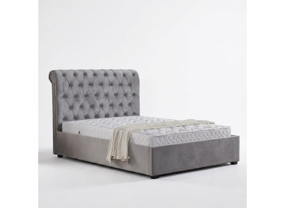 Chambre lit royal gris rembourrage lits chesterfield design textile