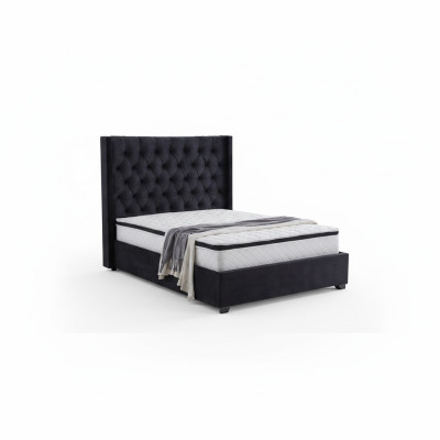 Lit de luxe Chesterfield noir moderne. Lits doubles en textile