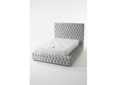 Lit double Chesterfield de style anglais classique en textile 160x200cm nouveau