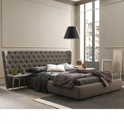 Grand lit double de luxe Chesterfield Mobilier de chambre de designer