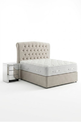 Grand lit double Chesterfield beige de luxe lits modernes