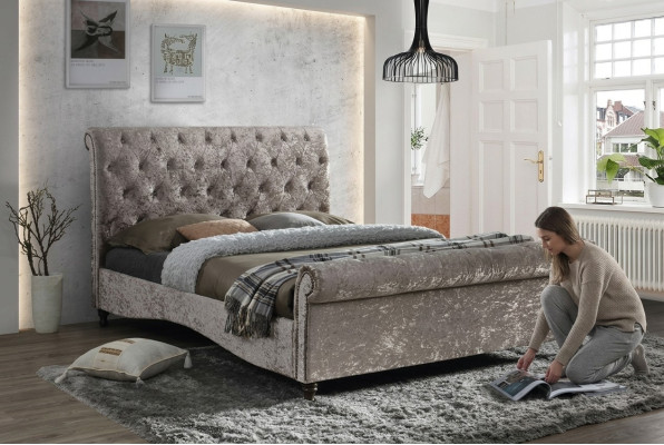 Lit de luxe Chesterfield boutons Chambre à coucher Mobilier de design Lit double Hôtel nouveau