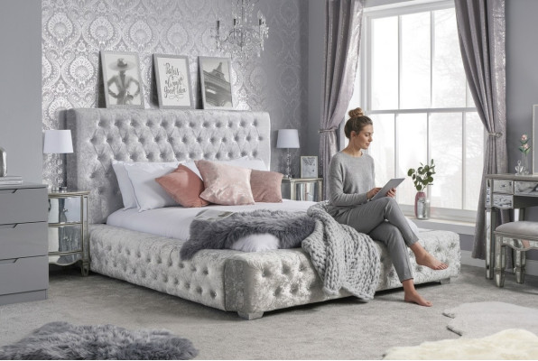 Lit Chesterfield gris avec haut de tête de lit lit double Designer