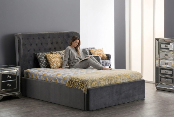 Lit design Chesterfield 180x200cm Gris Chambre Lits Hôtel Rembourrage de Luxe