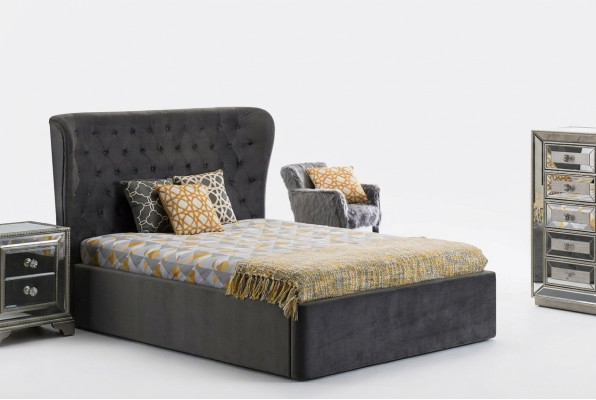 Lit design Chesterfield 180x200cm Gris Chambre Lits Hôtel Rembourrage de Luxe