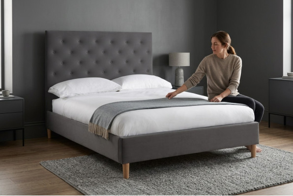 Conception de tapisserie de lit de luxe double de design de lit Gris Chesterfield Chambre de sommeil d'hôtel