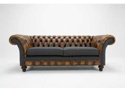 Canapé Chesterfield 3 places en tissu avec revêtement en cuir et trois places