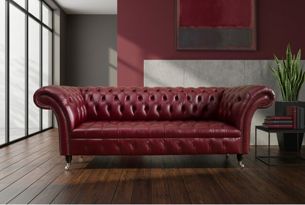 Canapé trois places design de style Chesterfield rouge, canapé trois places de luxe