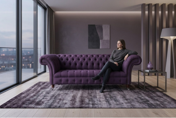 Moderne canapé trois places Chesterfield violet pour le salon