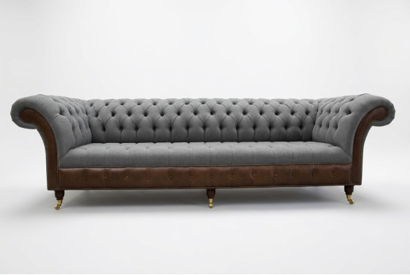 Canapé Chesterfield 4 places en cuir gris pour salon nouveau