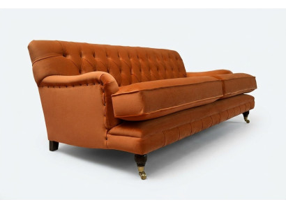 Sofa Chesterfield à trois places résistant et de haute qualité.