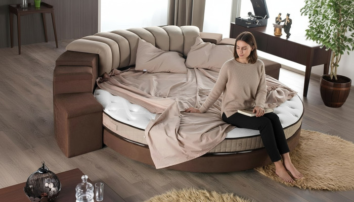 Lit rond design moderne, luxe, rembourrage en tissu de luxe lit rond.