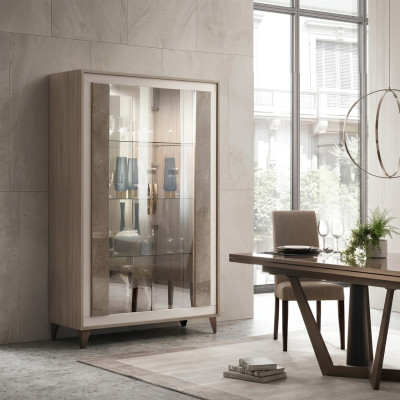 Ziegenbrustvitrine Kommodenvitrine Kommoden Vitrine Glas Designer Kleiderschränke Schränke