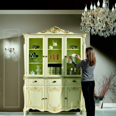 Vitrine Style italien de luxe Mobilier de salon Armoire Style baroque rococo Bois neuf