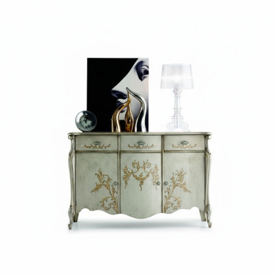 Meuble de style baroque en bois italien, commode et bahut de luxe.
