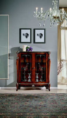 Meuble de design luxueux en bois de style vitrine antique baroque italienne commode.