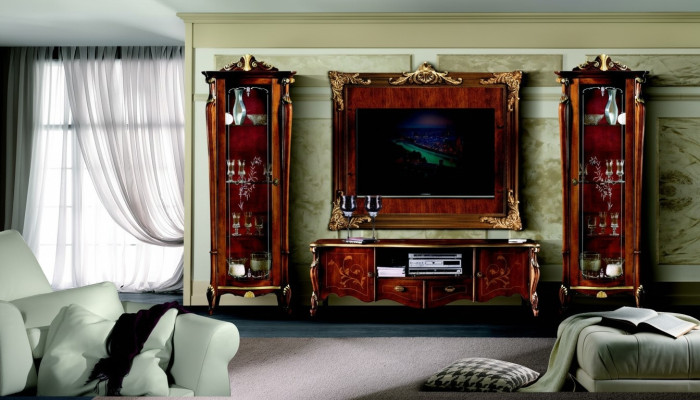 Ensemble de meubles italiens en 4 pièces composé de 2 vitrines, un buffet, un meuble TV, une plaque murale et une armoire.