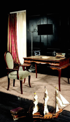 Mobilier en bois Luxueux Ensemble de bureau 2 pièces Bureau Fauteuil Tables italiennes Baroque