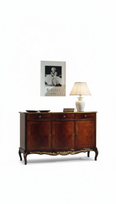 Meuble de rangement de luxe chic en bois italien pour le salon italien.