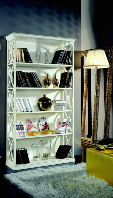 Concevoir des étagères de livres de luxe, blanches et classiques, en bois pour armoire de style italien.