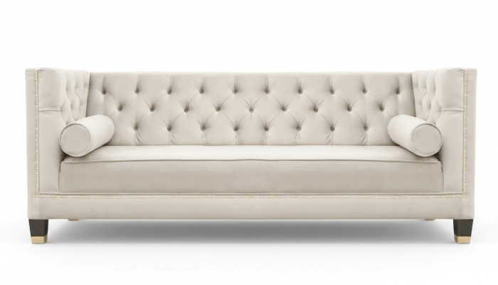 Luxueux canapé trois places en velours beige Chesterfield pour hôtel salon pratique.