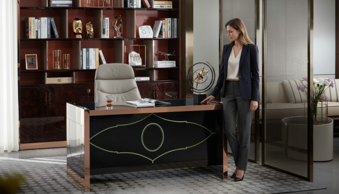Tisch Stuhl Arbeitszimmer Schreibtisch Schwarz Büroausstattung Möbel Luxus 2 Stücke