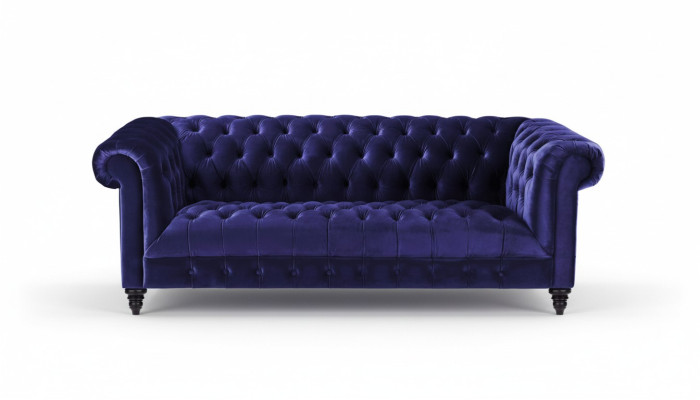 Canapé en velours pourpre Chesterfield de luxe, meuble rembourré, canapé avec boutons pour trois personnes.