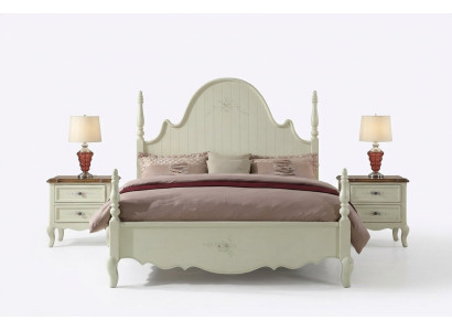 Ensemble de chambre blanc distinctif dans le style classique.