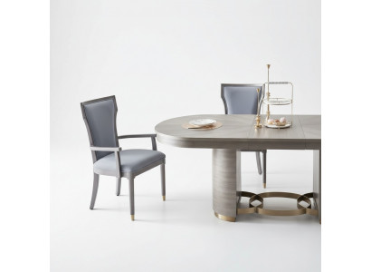 Ensemble de 4 chaises design pour salle à manger. Siège rembourré. Ensemble complet de chaises assorties.