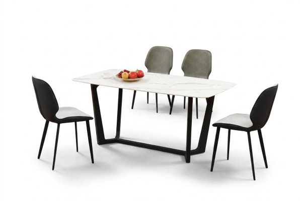 Table en acier inoxydable de luxe avec un aspect marbré en imitation de pierre, table de salle à manger décorative.