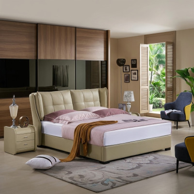 Chambre classique lit beige Textile Sommiers en cuir double capitonné 180x200cm.